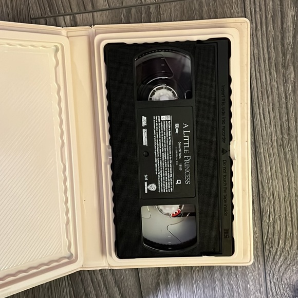 A Little Princess VHS movie - Picture 3 of 3